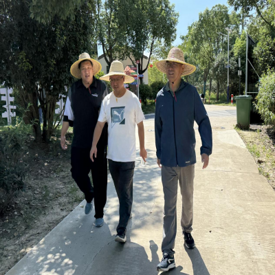綠葉集團(tuán)在夢(mèng)幻月亮島開展防汛抗旱專項(xiàng)檢查與演練